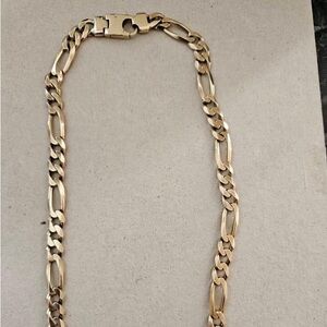 Figaro gold chain